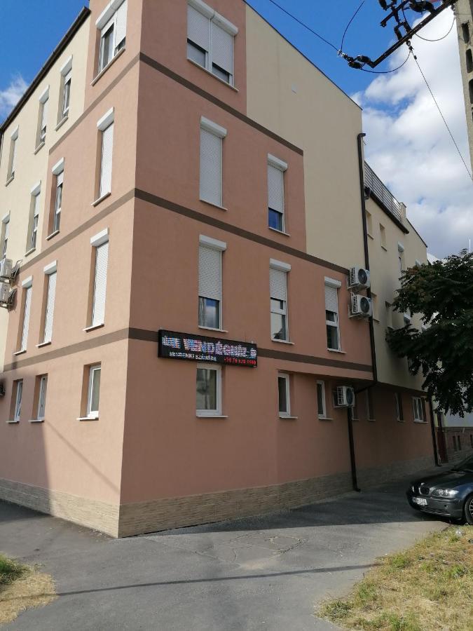 Edes Alom Guesthouse Σέγκεντ Εξωτερικό φωτογραφία