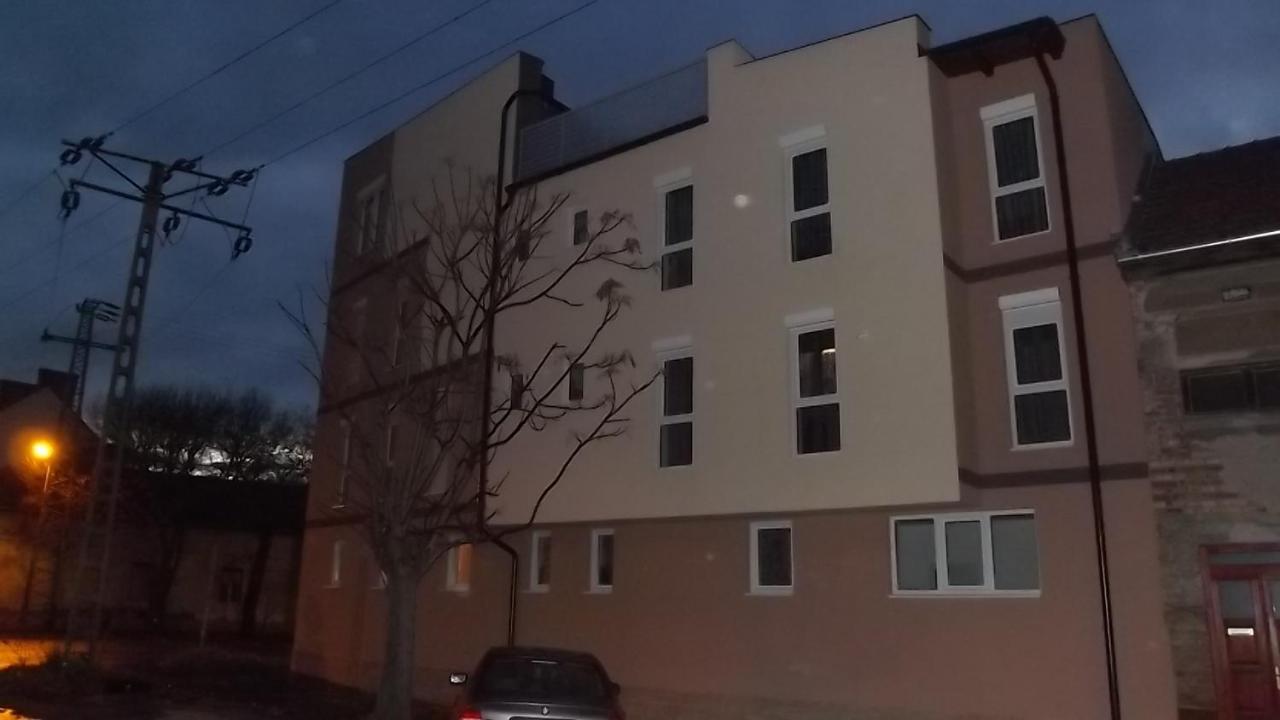 Edes Alom Guesthouse Σέγκεντ Εξωτερικό φωτογραφία